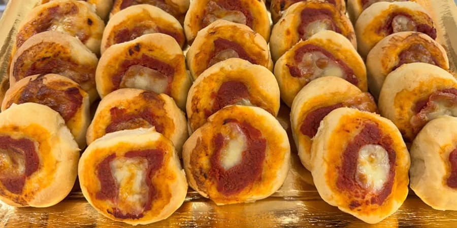Pizza a taglio del Panificio Pizzeria Da Mario a Porto Azzurro