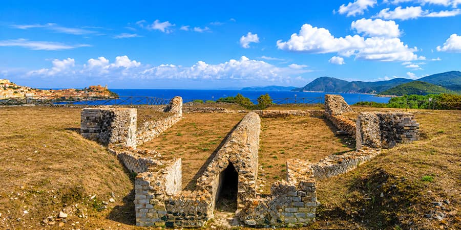 Villa Romana delle Grotte Villa Romana delle Grotte sul promontorio di Portoferraio Isola d'Elba