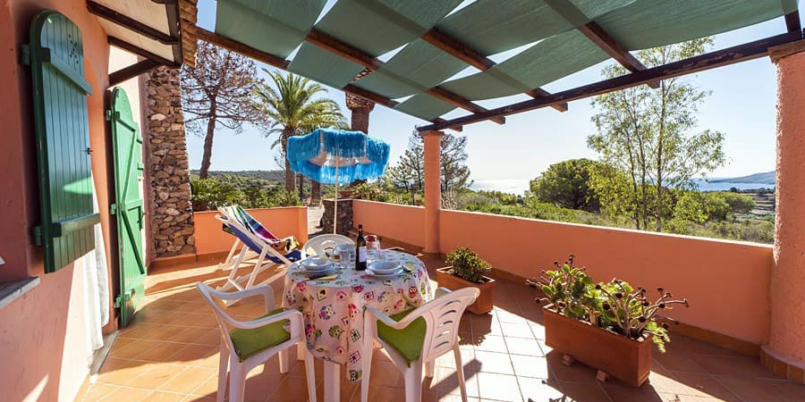 Patio privato Residence Gavila's Patio esterno degli appartamenti del Residence Gavila's a Porto Azzurro