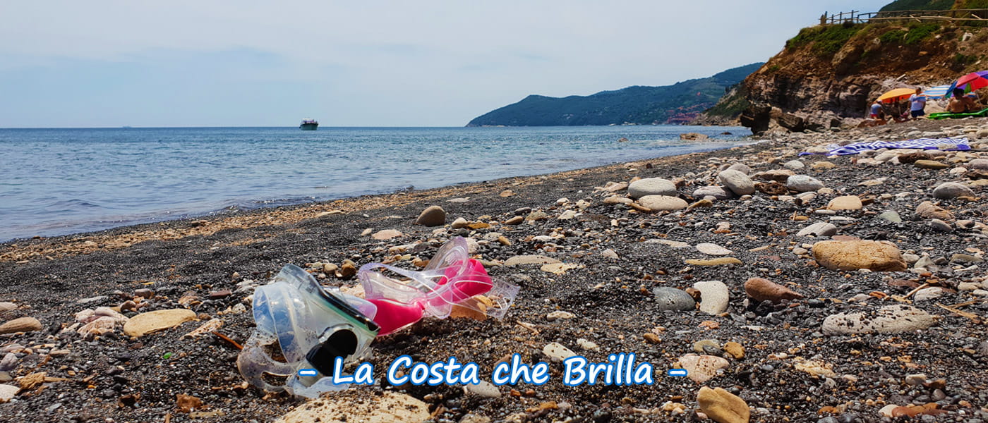 Costa che Brilla dell'Isola d'Elba con spiagge minerarie e sabbia ferrosa